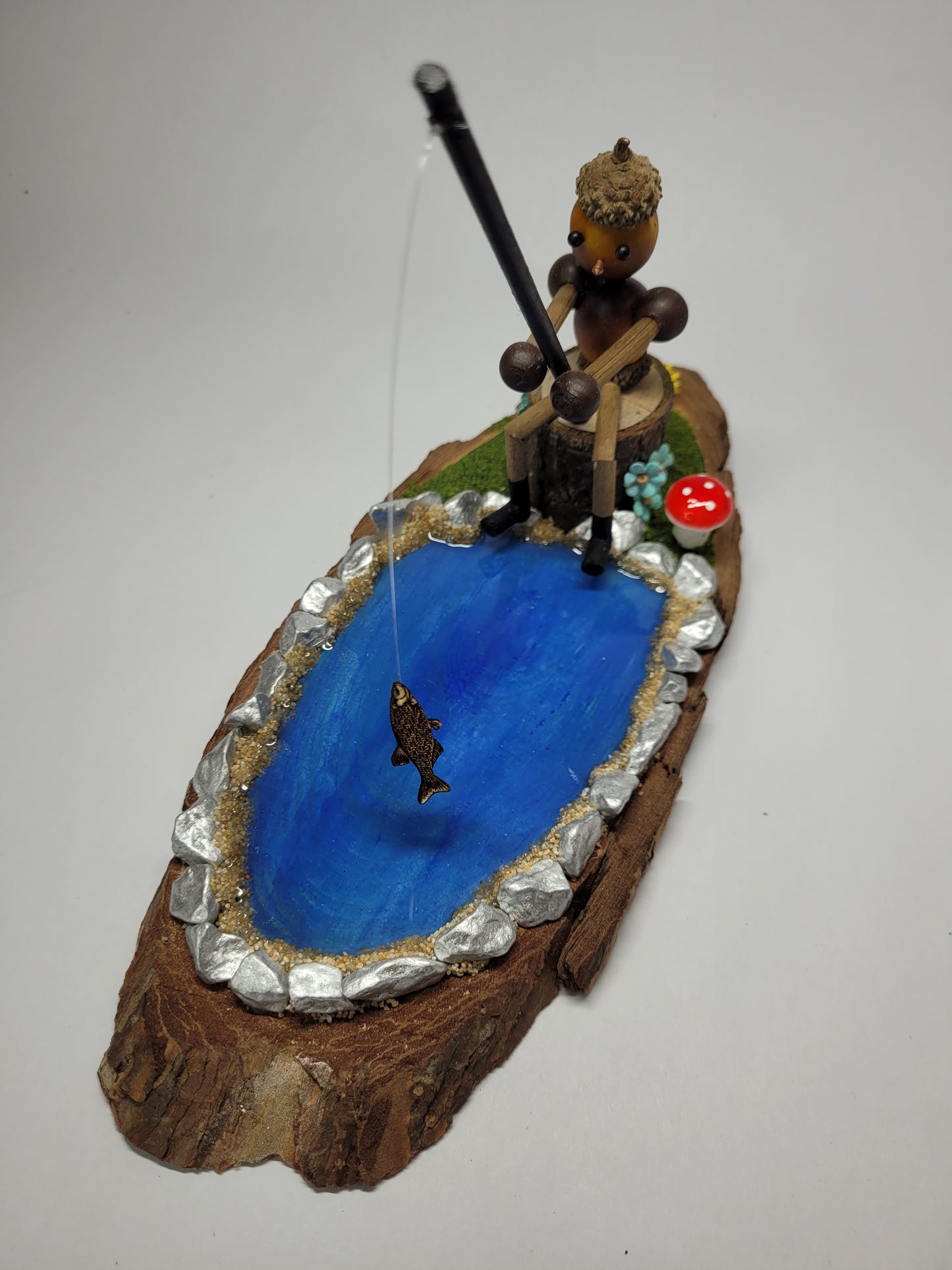 Acorn Fisherman